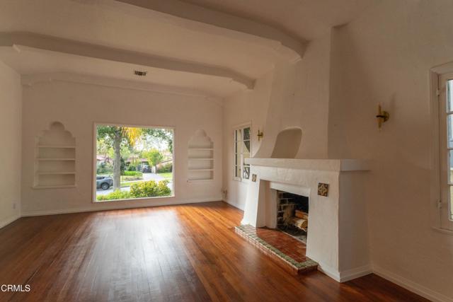 1412 Norton Avenue, Glendale CA: https://media.crmls.org/mediaz/774347f8-aad1-4022-bb89-7dad1c01eaec.jpg