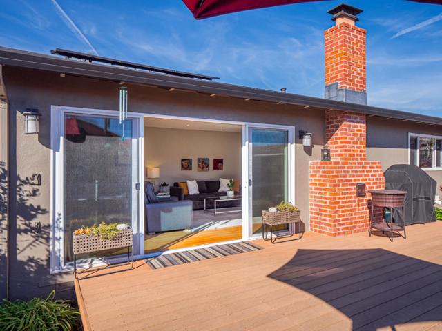 342 Cabrillo Avenue, Santa Cruz CA: https://media.crmls.org/mediaz/774394bb-c566-44c9-8426-52e4305e6047.jpg