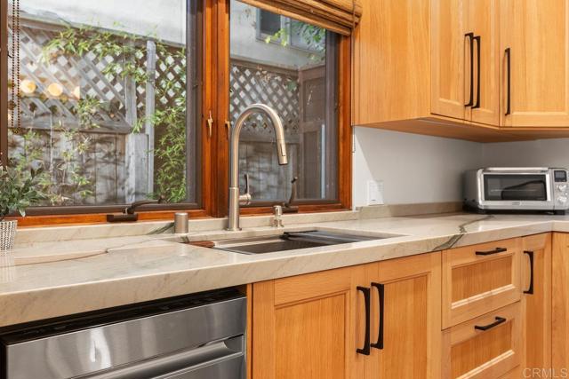 Detail Gallery Image 25 of 68 For 2034 36 Mackinnon Ave, Cardiff By The Sea,  CA 92007 - 5 Beds | 4 Baths