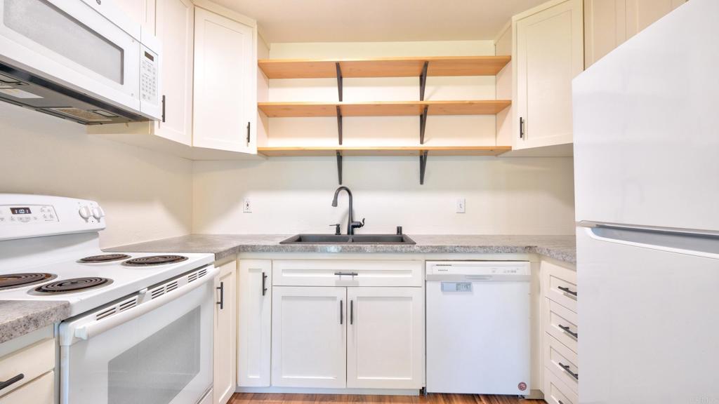 1811 E Grand Avenue - photo 5