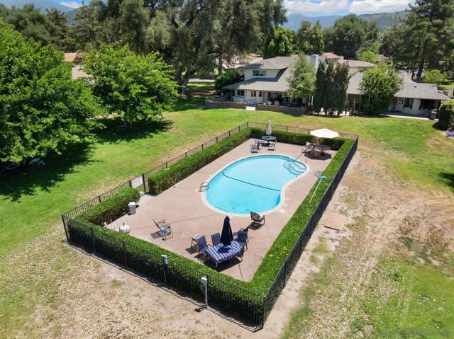15406 Happy Holw, Pauma Valley CA: https://media.crmls.org/mediaz/7743e879-9595-47c3-96a4-652947916ec7.jpg