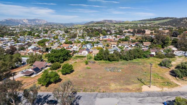 0 Calle De Buena Fe, El Cajon CA: https://media.crmls.org/mediaz/77441b7e-770f-435e-aed7-b42e3232eaa8.jpg