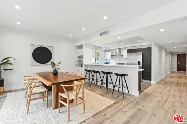 1326 S Centinela Avenue, Los Angeles CA: https://media.crmls.org/mediaz/77444114-7b9c-4e9f-a990-2b7f1dc4d4b8.jpg