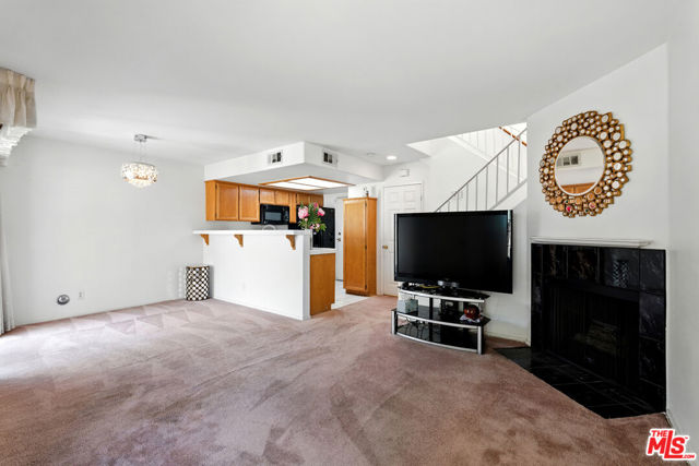 4044 Rosemead Boulevard, Pico Rivera CA: https://media.crmls.org/mediaz/7744af89-9315-410b-ae49-dc43f7ac5e51.jpg