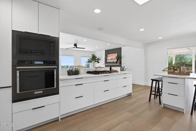 Detail Gallery Image 15 of 61 For 1221 Colina Vt, Ventura,  CA 93003 - 4 Beds | 2/1 Baths