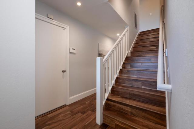 1035 Valota Road, Redwood City CA: https://media.crmls.org/mediaz/77450fb1-702b-447b-83fc-5b2de4fc1a37.jpg