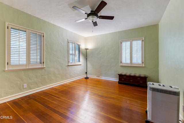 5321 Alta Canyada Road, La Canada Flintridge CA: https://media.crmls.org/mediaz/7745106b-7ed2-4c61-ba45-cf79ff796c9f.jpg