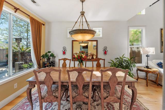 Detail Gallery Image 12 of 47 For 5073 Sea Mist Ct., San Diego,  CA 92121 - 5 Beds | 3 Baths