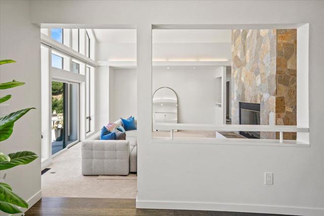 31499 Via Las Rosas, Carmel Valley CA: https://media.crmls.org/mediaz/77455845-784c-4b8b-9e1f-1aff44817f44.jpg