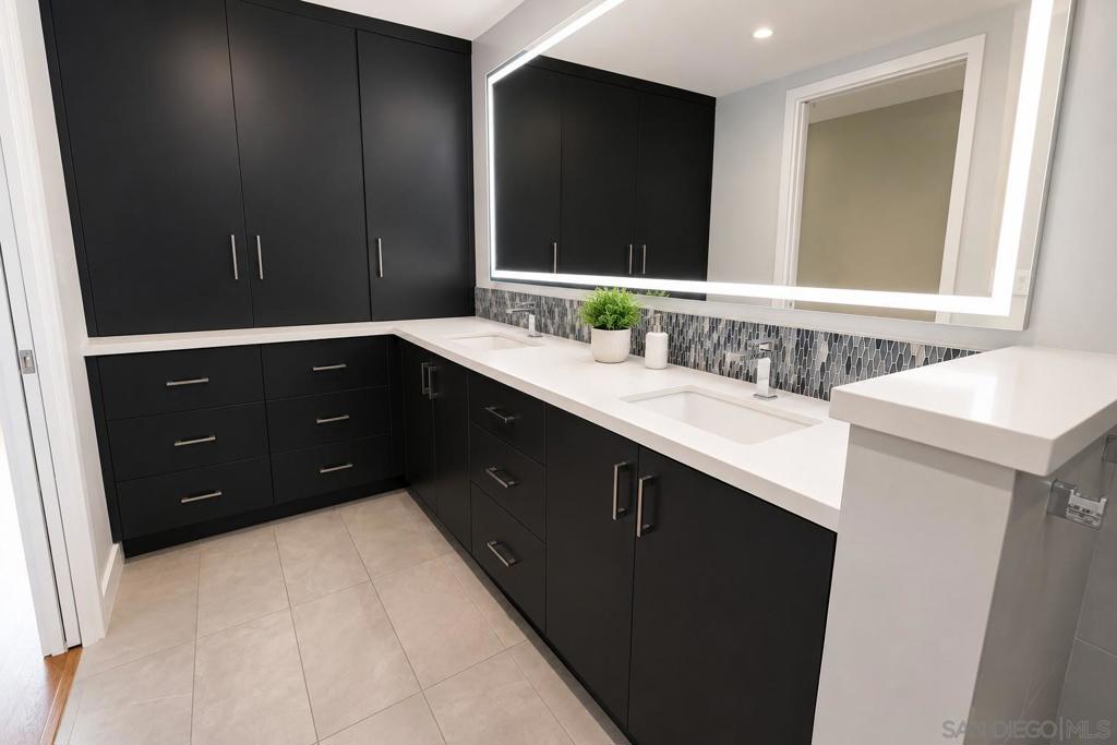 1205 Pacific Hwy - photo 10