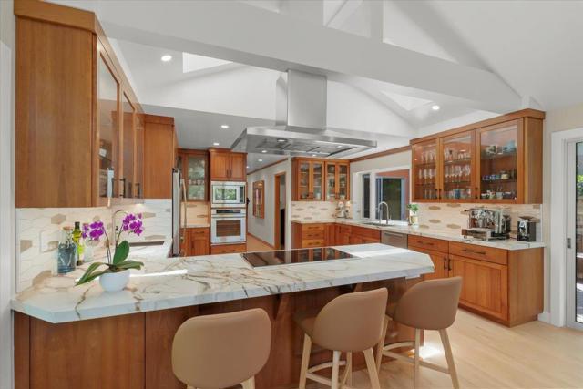 734 Oregon Avenue, San Mateo CA: https://media.crmls.org/mediaz/77465c04-bf43-4a66-bf78-887aae6be682.jpg