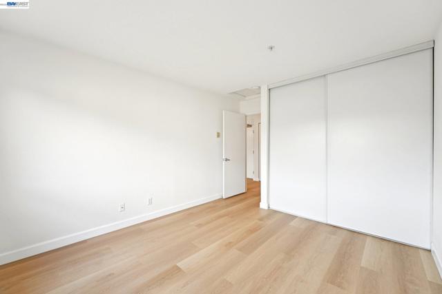 39206 Guardino Dr, Fremont CA: https://media.crmls.org/mediaz/77468041-6105-4e3d-af4e-16bfdf649cfb.jpg