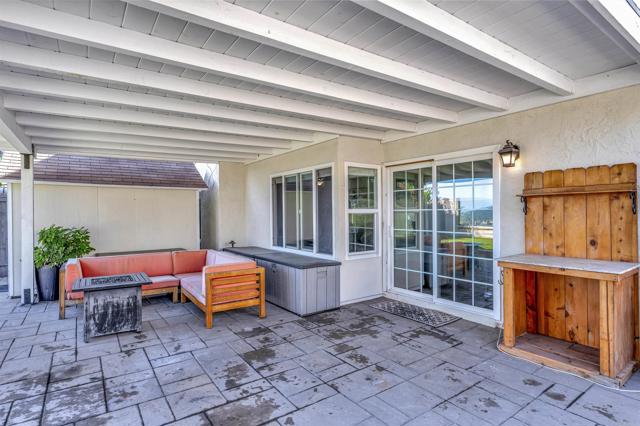 Detail Gallery Image 18 of 49 For 9525 High Park Ln, Rancho Penasquitos,  CA 92129 - 3 Beds | 3 Baths