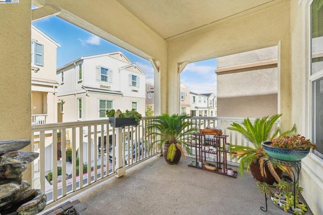 7213 Calistoga Ln, Dublin CA: https://media.crmls.org/mediaz/774753a7-6b4c-436a-a7bd-f2ce91e9d638.jpg