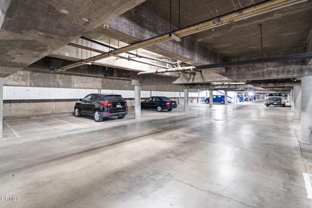 Detail Gallery Image 31 of 31 For 960 San Pasqual St #210,  Pasadena,  CA 91106 - 2 Beds | 3 Baths