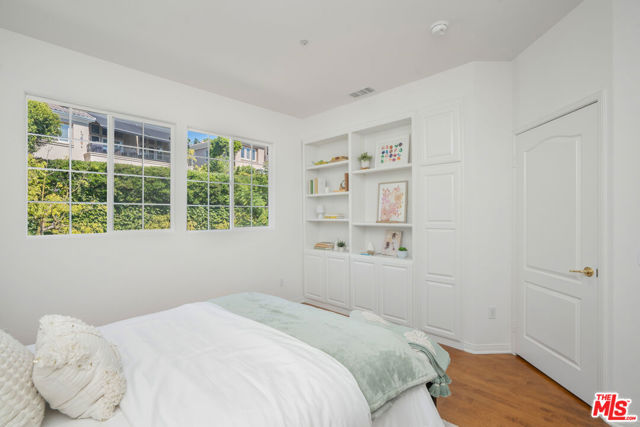 16632 Calle Jermaine photo 32