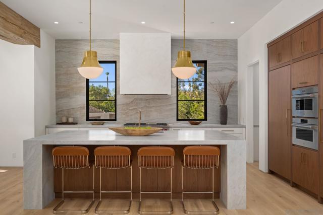 6323 Mimulus, Rancho Santa Fe CA: https://media.crmls.org/mediaz/7748bf6e-760c-49b2-9dab-47e361753472.jpg