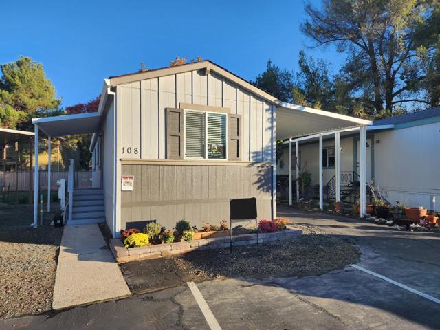 108 Cottonwood Road, Oroville CA: https://media.crmls.org/mediaz/774acadb-9f5a-472b-985e-887bb6ec455d.jpg