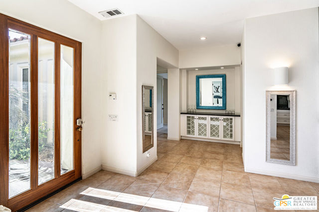 55586 Southern, La Quinta CA: https://media.crmls.org/mediaz/774b125f-397c-4e2f-8b01-645755d3a2c9.jpg