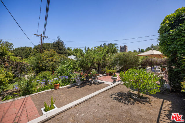 2411 St George Street, Los Angeles CA: https://media.crmls.org/mediaz/774c4113-3022-4d6d-80e3-2420eae83d49.jpg