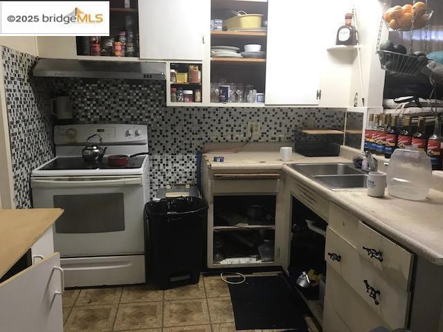 22807 Alice, Hayward CA: https://media.crmls.org/mediaz/774e0810-4994-446d-bccd-7a39a3e79c9e.jpg