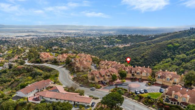 9 Mayflower Lane, San Carlos CA: https://media.crmls.org/mediaz/774f0da8-2d60-4062-9dcb-ad1332c58f5f.jpg