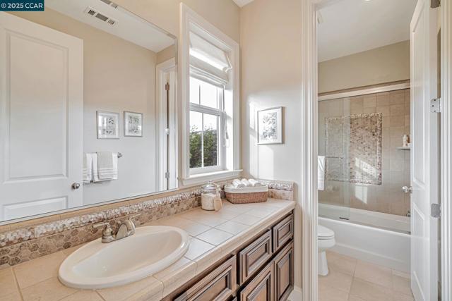 120 Tamarind Ln, Danville CA: https://media.crmls.org/mediaz/775030bf-7d39-422a-8856-a37ee12d6121.jpg