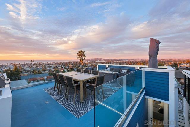 4545 Newport Ave, San Diego CA: https://media.crmls.org/mediaz/7750af12-5144-4df1-864b-d36639ccd2bd.jpg