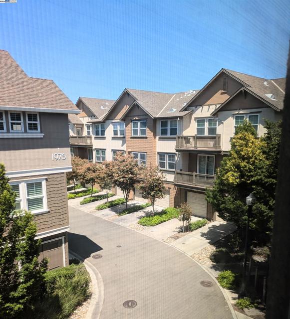 1948 Railroad Ave, Livermore CA: https://media.crmls.org/mediaz/77533840-4fdd-47f8-9aad-f0f42a288ad3.jpg