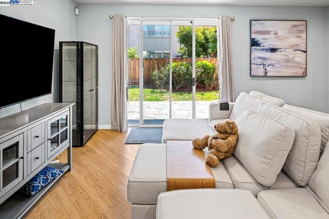 30252 CEDARBROOK ROAD, Hayward CA: https://media.crmls.org/mediaz/7753cc4d-e764-49f6-b4b4-f21d36adc9a5.jpg