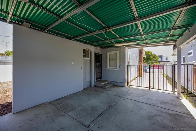 4276 35Th St, San Diego CA: https://media.crmls.org/mediaz/77547ec5-3c95-4fe6-8735-266fa1d607b3.jpg