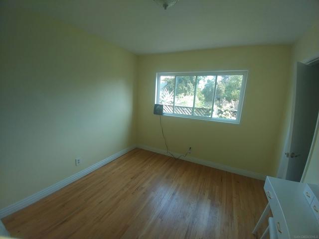 4922 24 Coronado Ave, San Diego CA: https://media.crmls.org/mediaz/7754e9b5-b07c-4fd9-9d92-448e8bc4198e.jpg