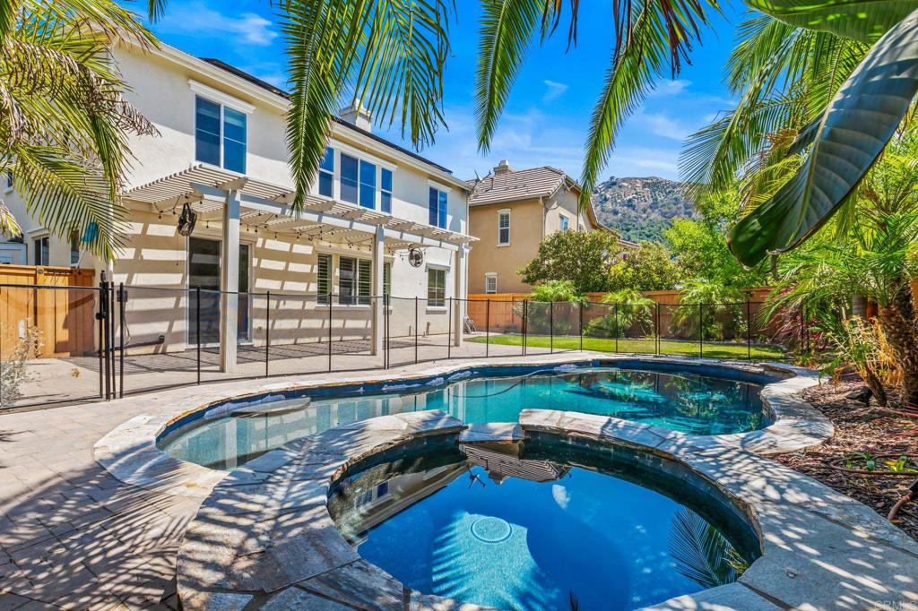 3848 Lake Park