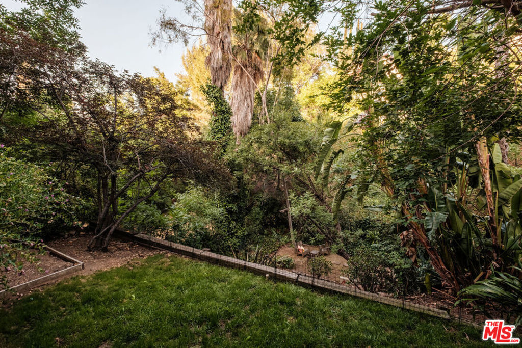 https://media.crmls.org/mediaz/77571119-5791-401a-89f3-9fc50da00c7d.jpg?preset=X-Large