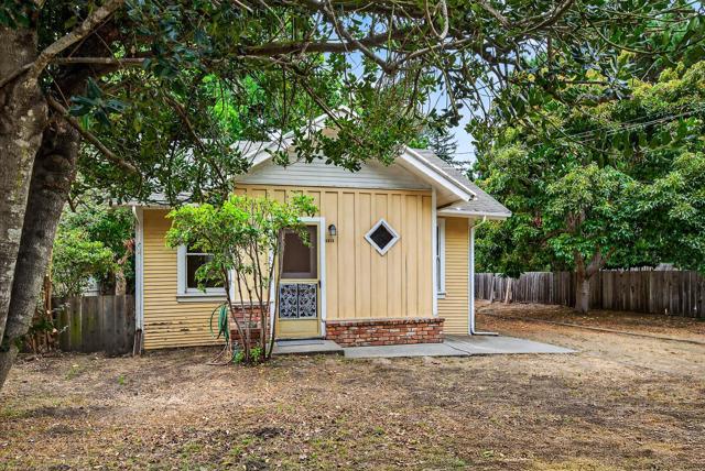 3475 N Main Street, Soquel CA: https://media.crmls.org/mediaz/7757b509-0ce4-451c-83be-c9e02251ddb6.jpg