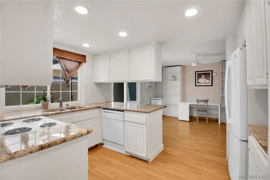 3787 Balboa - photo 17