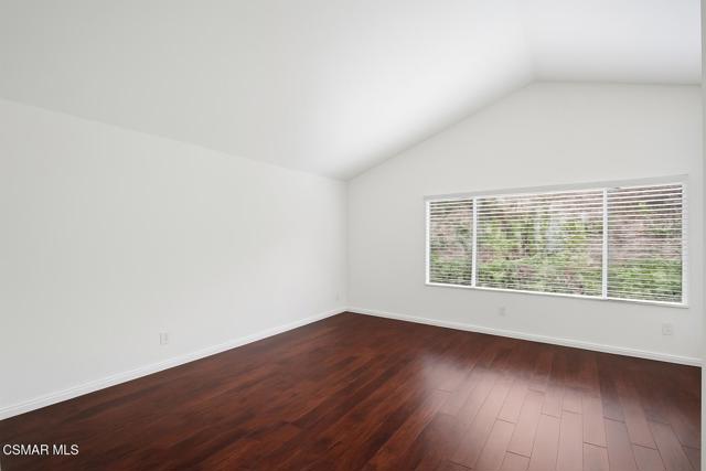751 Trousdale Street, Oak Park CA: https://media.crmls.org/mediaz/77595875-effb-4eda-bce9-3467ecb25fac.jpg