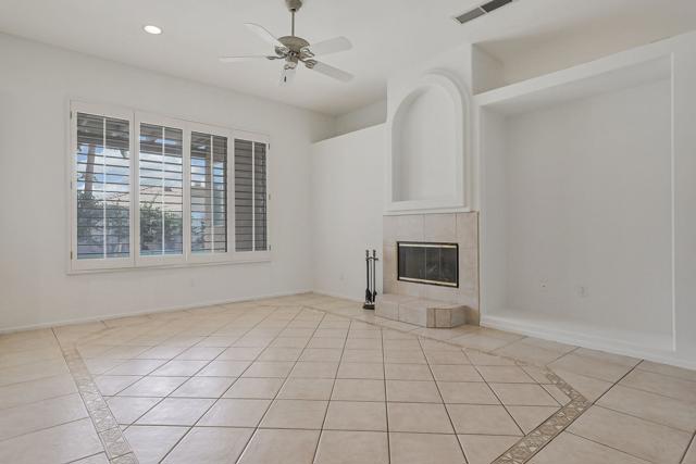 245 Strada Nova, Palm Desert, CA 92260
