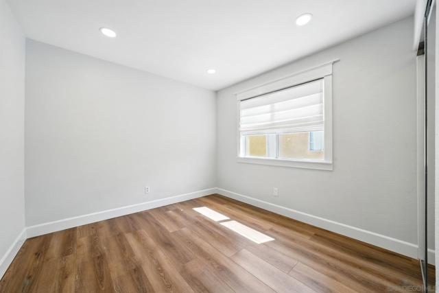 12135 Via San Loreno, San Diego CA: https://media.crmls.org/mediaz/775b159f-8df2-45f5-a4f2-3db5f243dfad.jpg