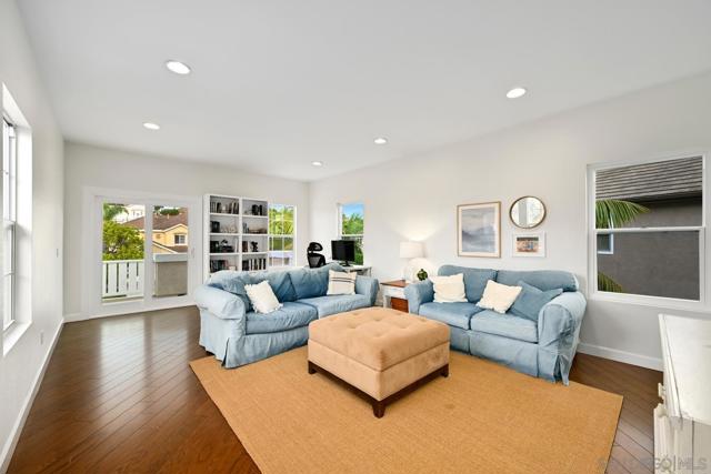 6585 Bluebonnet Dr, Carlsbad CA: https://media.crmls.org/mediaz/775b74aa-10a9-4e55-bbfa-907f584bdde1.jpg
