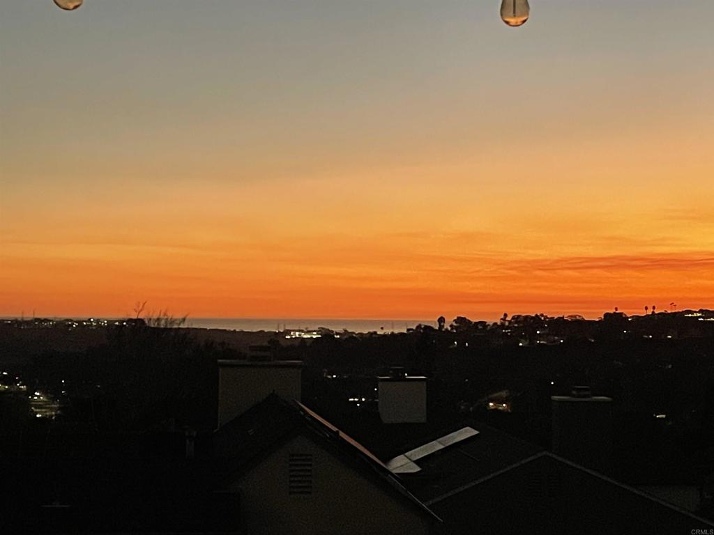 https://media.crmls.org/mediaz/775bfe76-7169-4473-b873-ac73224a3ced.jpg?preset=X-Large