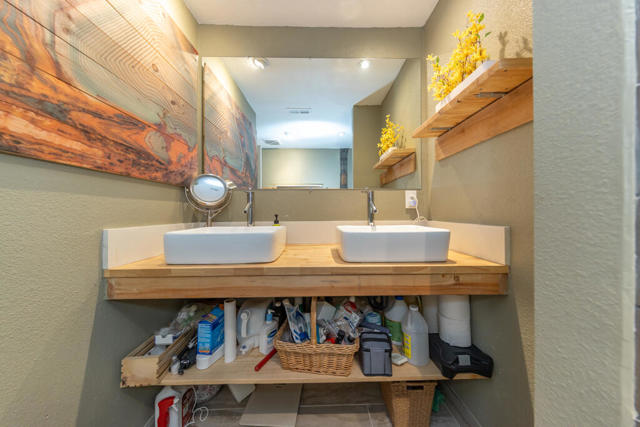 Demetra 82243Waring Way Indio CA Photos-