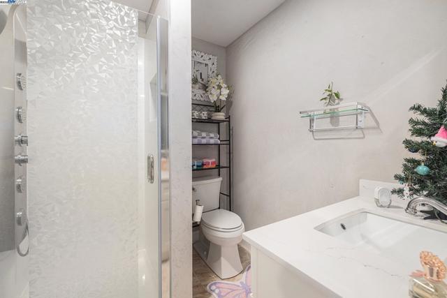 2036 brookside Dr, San Pablo CA: https://media.crmls.org/mediaz/775ca264-30dc-4aa2-a2d0-a4b98bf9b0ba.jpg