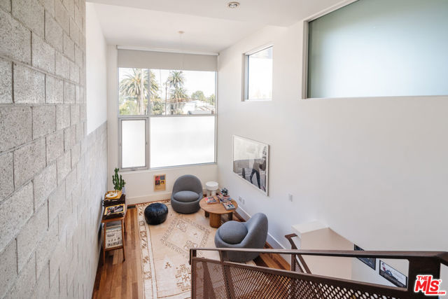Image 39 of 74 For 1320 Abbot Kinney Boulevard