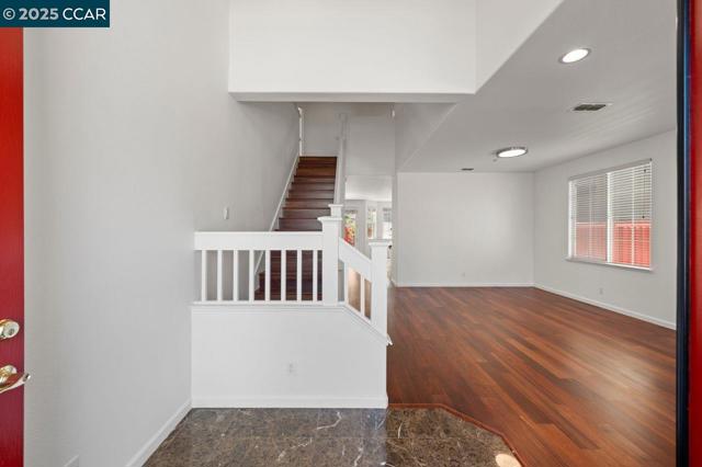 35970 Green Street, Union City CA: https://media.crmls.org/mediaz/775e2cd5-3112-4ec0-ae99-58c70798b60d.jpg
