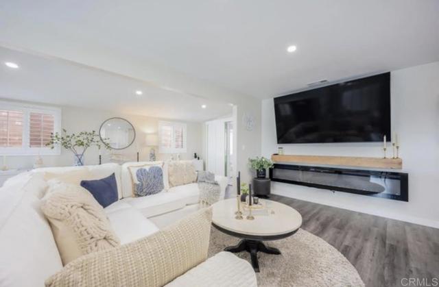 Detail Gallery Image 11 of 28 For 157 Horizon Ln, Oceanside,  CA 92056 - 2 Beds | 2 Baths