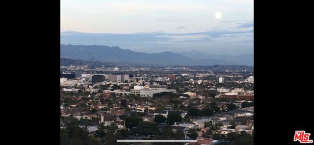 2170 Century Park East, Los Angeles CA: https://media.crmls.org/mediaz/775f2874-95ed-4817-8b7c-d7b99b6e17eb.jpg