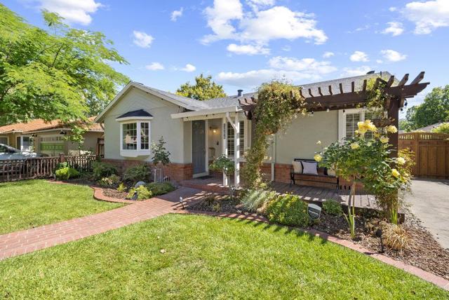 1986 Cottle Avenue, San Jose CA: https://media.crmls.org/mediaz/775f550b-ebee-4991-8b24-36e78db5c04e.jpg