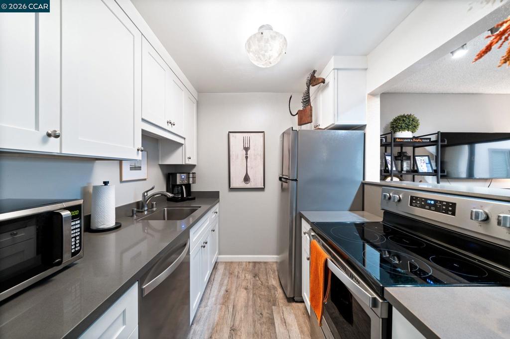 320 N Civic Drive #407