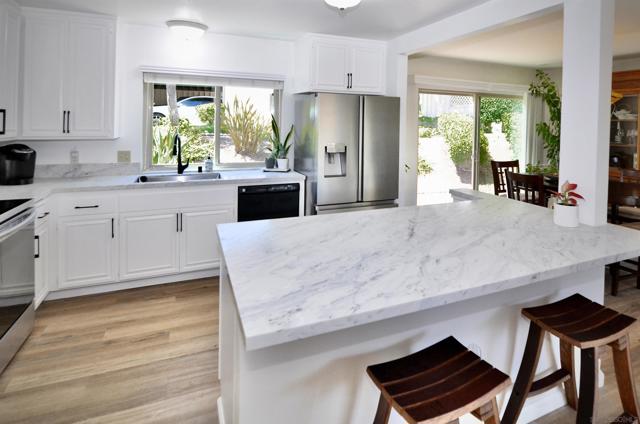 17473 Plaza Abierto, San Diego CA: https://media.crmls.org/mediaz/77644b52-c236-462e-a6df-58250a150565.jpg